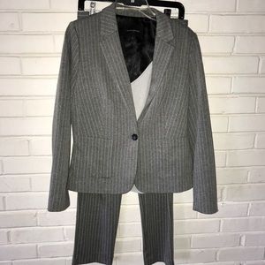 Banana Republic suit set